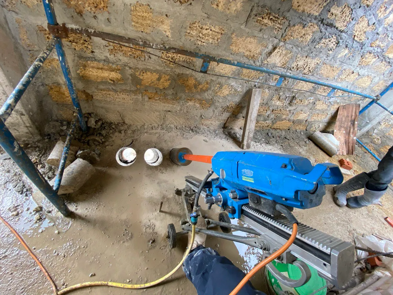 Almaznoe burenie pod uglom