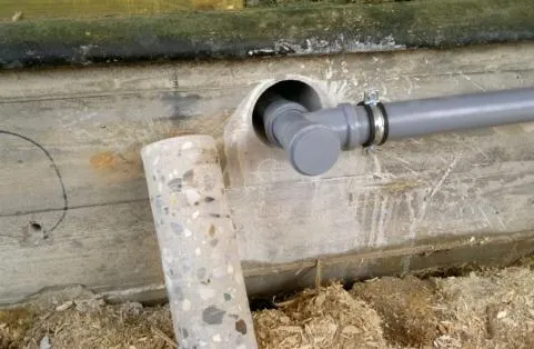 Sverlenie otverstij v fundamente